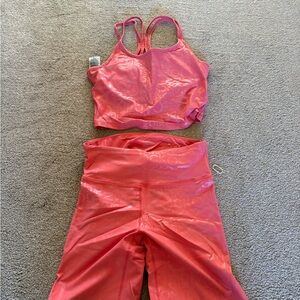 Calvin Klein Coral Performance Set